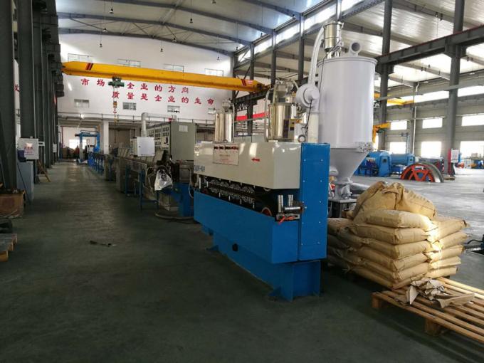 Mesin Extruder Kabel PVC, Mesin Extruder Kawat Untuk 10 16 25 35 50 70 95